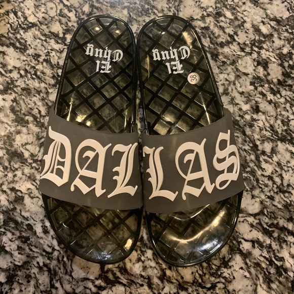 Dallas Slides - Picture 1 of 2